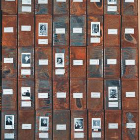 La-Salle-des-Pendus_-Christian-Boltanski-c-Degobert La-Salle-des-Pendus_-Christian-Boltanski-c-Degobert